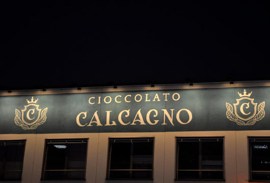 Bon-Bon-Nocciola-e-Cioccolato-Fondente-130g-CIOCCOLATO-CALCAGNO